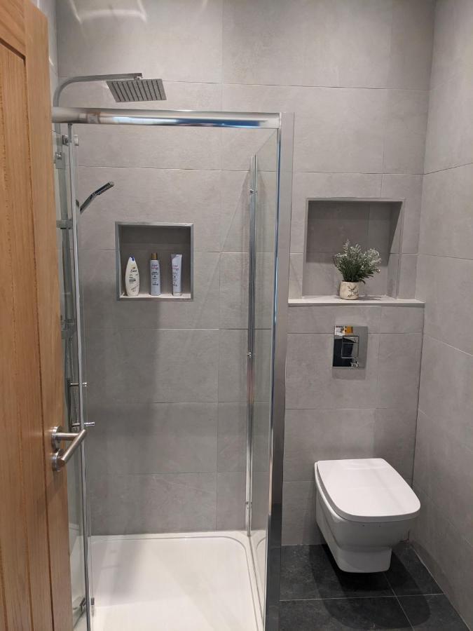 Modern Aptmt, 2 Stops To Central London, Smart Lock, Netflix Ealing kerület Kültér fotó