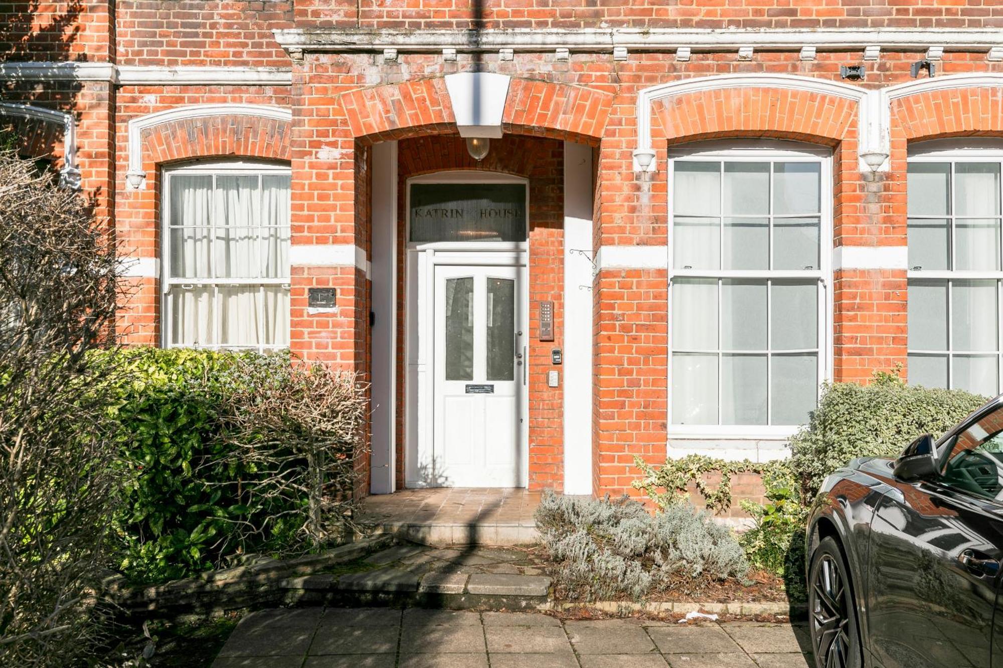 Modern Aptmt, 2 Stops To Central London, Smart Lock, Netflix Ealing kerület Kültér fotó